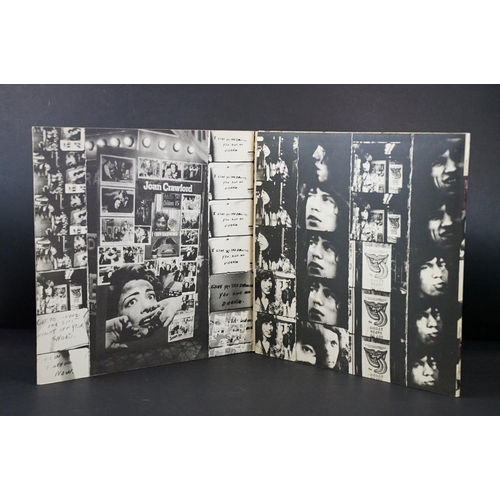 800 - Vinyl - The Rolling Stones Exile On Main Street (COC 69100) 12 postcards (10 attached), correct inne... 