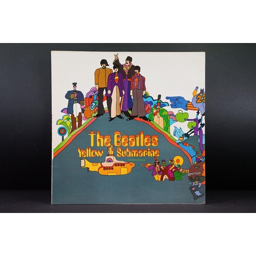 801 - Vinyl - 7 Beatles foreign pressing LPs to include Please Please Me, With The Beatles, For Sale, Help... 