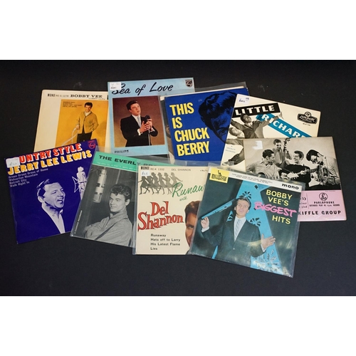 895 - Vinyl - 17 UK press Rock & Roll EPs to include Billy Fury, Elvis Presley x 2, Buddy Holly x 2, Jerry... 