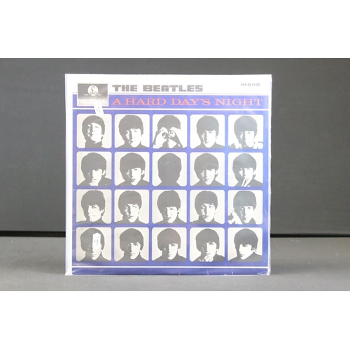 813 - Vinyl – 8 The Beatles and related LPs to include Help! (PMC 1255) mono, The Gramophone Col Ltd and S... 