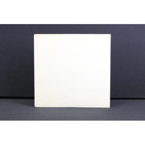 820 - Vinyl - The Beatles White Album (PMC 7067/8) No. 0064815, top loader, no photographs or poster, one ... 