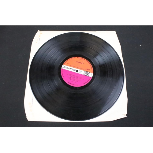 823 - Vinyl - Led Zeppelin Two on Atlantic 588198.  Plum Atlantic labels, Lemon Song to label and sleeve. ... 