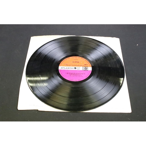 824 - Vinyl - Led Zeppelin One on Atlantic 588171.  Plum Atlantic labels, Warner Bros publishing credit, g... 