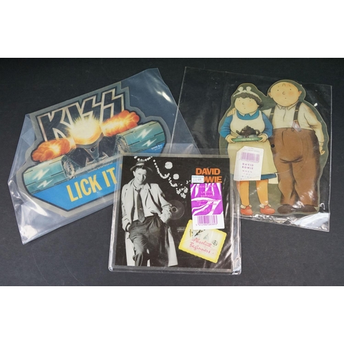 946 - Vinyl - Rock & Pop, 36 Shaped Picture Discs to include: David Bowie x 2, Guns N’ Roses, Rolling Ston... 