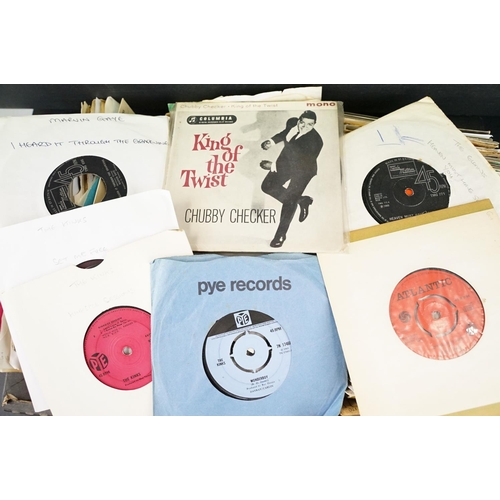 417 - Vinyl - Approx 300 1950s / 60s EPs and 7