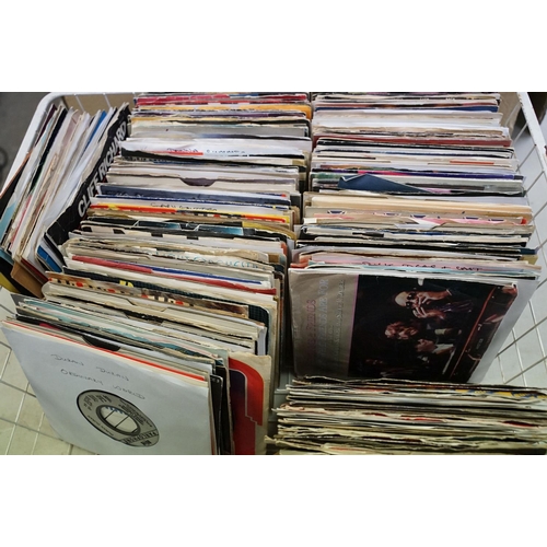 419 - Vinyl - Approx 300 mainly 70s and 80s rock, pop, soul etc 7