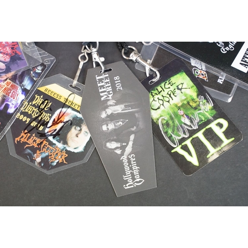 929 - Memorabilia - Alice Cooper - Over 30 VIP / Working / Backstage laminates and lanyards for various to... 