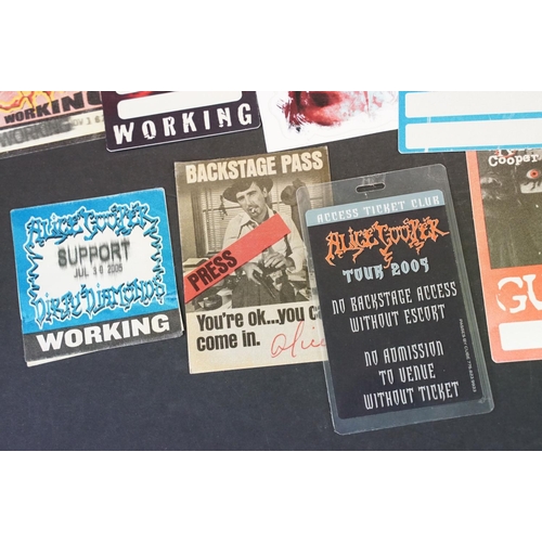 929 - Memorabilia - Alice Cooper - Over 30 VIP / Working / Backstage laminates and lanyards for various to... 