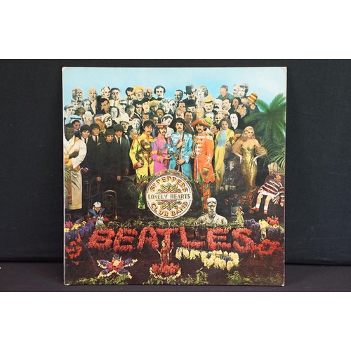 299 - Vinyl - 6 The Beatles LPs to include The White Album PCS 7067 Stereo top loader No. 0304763 two blac... 