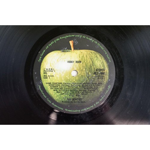 299 - Vinyl - 6 The Beatles LPs to include The White Album PCS 7067 Stereo top loader No. 0304763 two blac... 