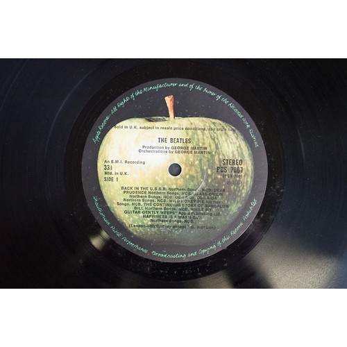 299 - Vinyl - 6 The Beatles LPs to include The White Album PCS 7067 Stereo top loader No. 0304763 two blac... 