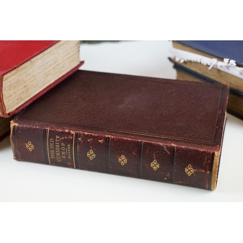 396 - Collection of books by Charles Dickens, mainly The Fireside Dickens, Fireside Editions and a collect... 