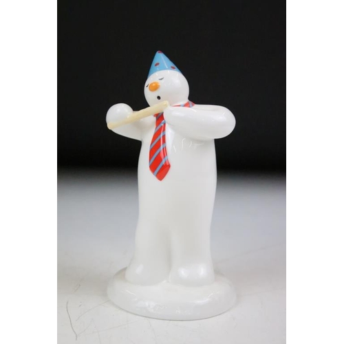 149 - Four Coalport Characters The Snowmen figurines to include; Building the Snowman, the Soloist (188/10... 