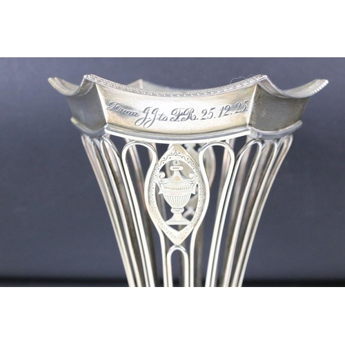 213 - A fully hallmarked sterling silver vase, assay marked for London, maker marked for Harrison Brothers... 