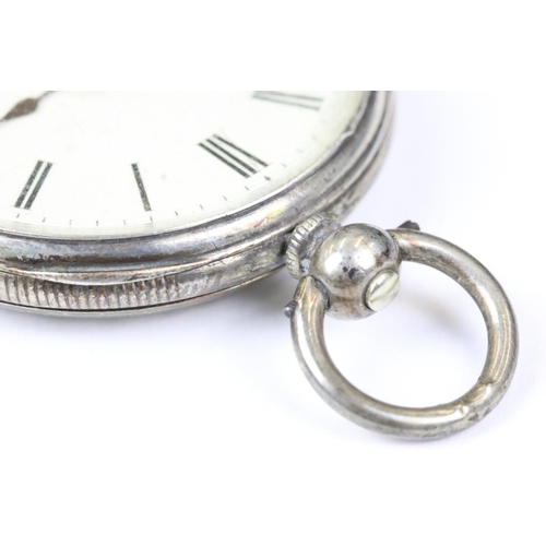 216 - A collection of three late 19th / early 20th century silver cased pocket watches.