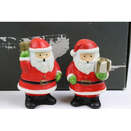 233 - Collection of Christmas decorations to include Pifco ' Elfinlites ' vintage Christmas lights (boxed)... 