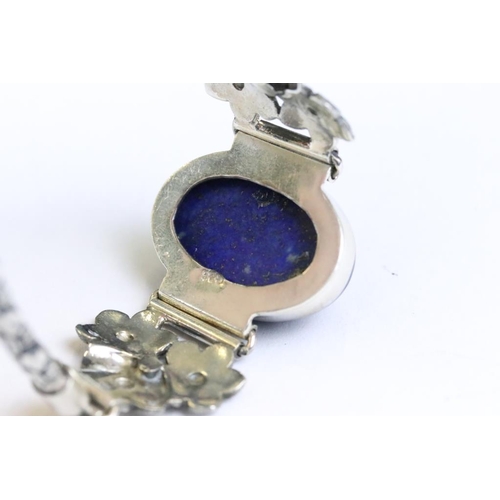 252 - Silver Bracelet with Lapis Lazuli Cabochon