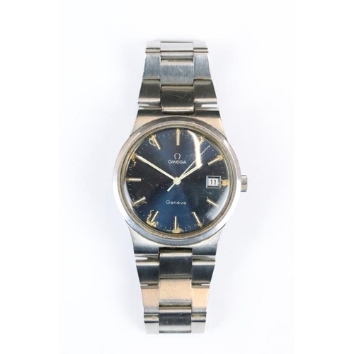 268 - A vintage gents Omega Geneve wristwatch, blue dial, date function to 3 o'clock, original steel strap... 