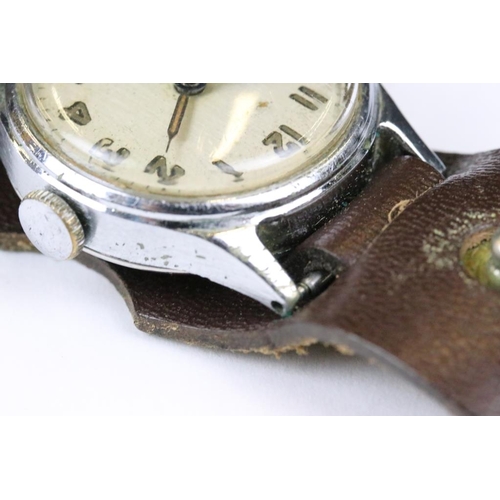 274 - WW2 Era Smiths Empire Military style Watch