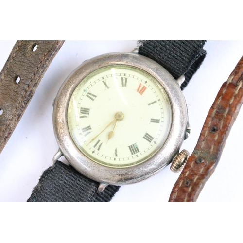 297 - A collection of mixed watches to include Ingersoll and Timex examples.