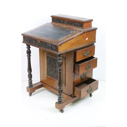 552 - Victorian Davenport, the over-structure with hinged lid opening to a stationery compartment, the hin... 