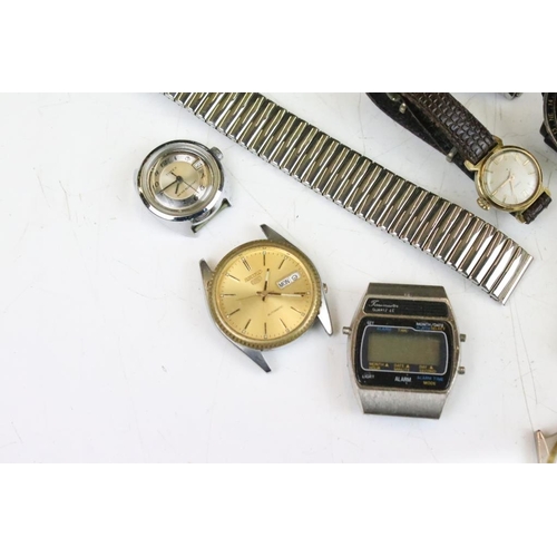 365 - A collection of mainly vintage wristwatches to include ladies and gents examples.