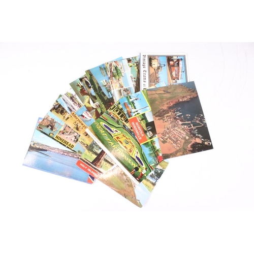 387 - A large collection of mid to late 20th century mainly topographical postcards and albums.