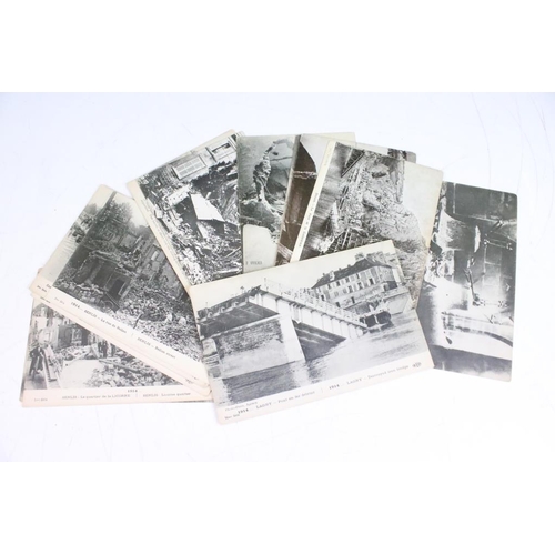 373 - Collection of WWI First World War French war damage black and white post cards, most from a series b... 