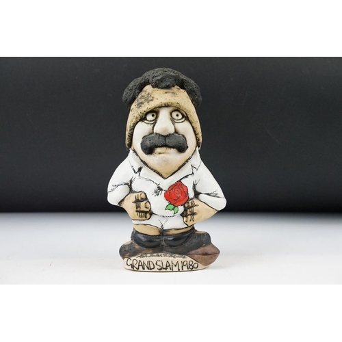 11 - John Hughes pottery ' Grand Slam 1980 ' grogg caricature, depicting an England rugby player (mo. 4) ... 