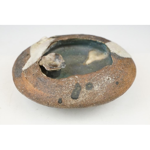 23 - Robert Fournier (1915-2008) - A studio pottery stoneware crater bowl of pebble form, studio mark to ... 