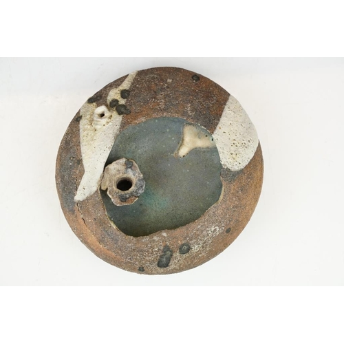 23 - Robert Fournier (1915-2008) - A studio pottery stoneware crater bowl of pebble form, studio mark to ... 