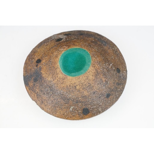 23 - Robert Fournier (1915-2008) - A studio pottery stoneware crater bowl of pebble form, studio mark to ... 