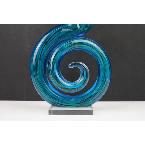 28 - Murano style blue glass table ornament of spiralling form, approx 52cm high