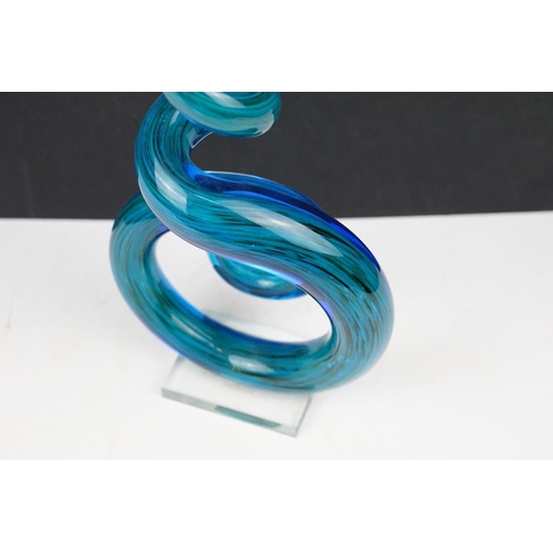 28 - Murano style blue glass table ornament of spiralling form, approx 52cm high