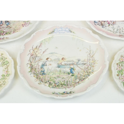 109 - Four Royal Albert 'The Wind in the Willows' plates to include The Picnic, Portly's Return, Autumn in... 