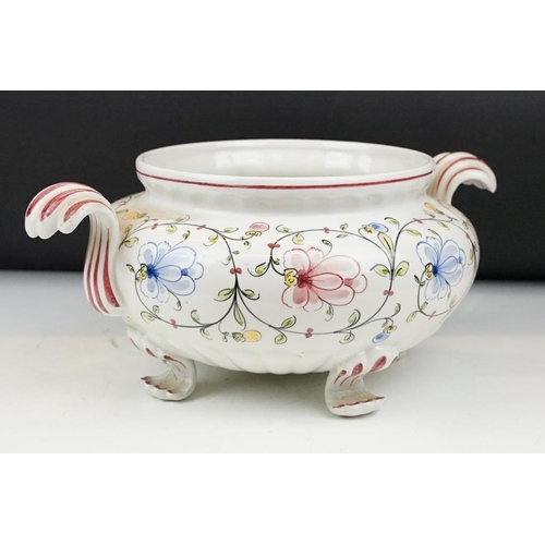 39 - Portuguese Anfora Agueda ceramic soup tureen & cover with hand painted floral decoration, raised on ... 