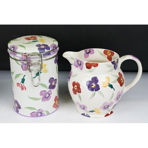 46 - Group of Emma Bridgewater ceramics to include 5 x large Water Lily saucers, floral jug with matching... 