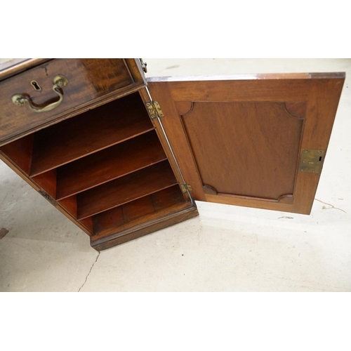 616 - 19th century Mahogany Partner's Desk with green leather inset top, with an arrangement of nine drawe... 