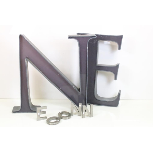 545 - Large metal ' N ' & ' E ' letters, approx 87cm high, together with five small metal letters