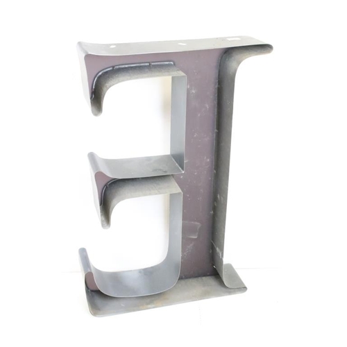 545 - Large metal ' N ' & ' E ' letters, approx 87cm high, together with five small metal letters