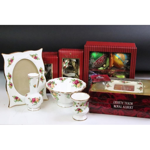 109 - Group of Royal Albert Old Country Roses ceramics to include four photo frames and spill vases, toget... 