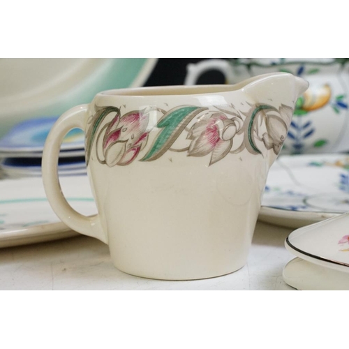 116 - Susie Cooper 'Endon' tea set, pattern no. 1574, to include 5 teacups & saucers, 5 tea plates, milk j... 