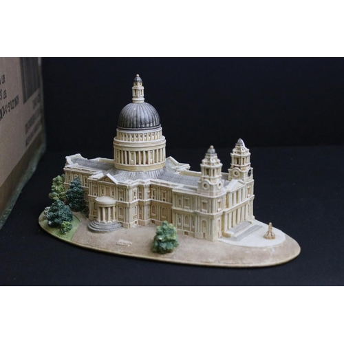 100 - Lilliput Lane and David Winter Cottages to include Brighton Royal Pavilion, St Pauls Cathedral, Wind... 