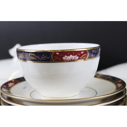 114 - Royal Worcester ' Prince Regent ' tea & dinner ware to include 6 mugs, 8 saucers, 8 tea plates, milk... 