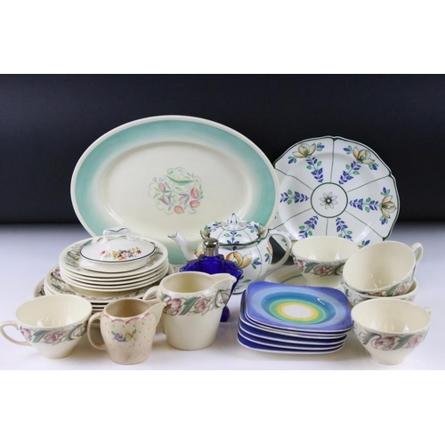 116 - Susie Cooper 'Endon' tea set, pattern no. 1574, to include 5 teacups & saucers, 5 tea plates, milk j... 