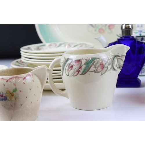 116 - Susie Cooper 'Endon' tea set, pattern no. 1574, to include 5 teacups & saucers, 5 tea plates, milk j... 