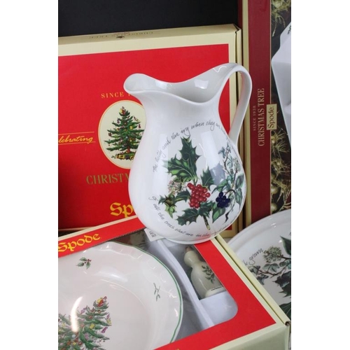 29 - Large collection of Spode Christmas Tree pattern ceramics, mostly boxed including serving dishes, pl... 