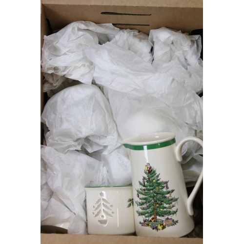 29 - Large collection of Spode Christmas Tree pattern ceramics, mostly boxed including serving dishes, pl... 