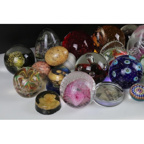 61 - Collection of assorted 20th Century paperweights to include Caithness and two boxed Coalport British... 