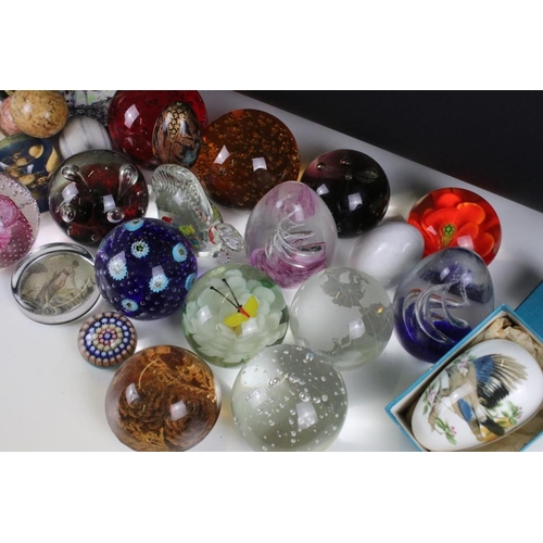 61 - Collection of assorted 20th Century paperweights to include Caithness and two boxed Coalport British... 